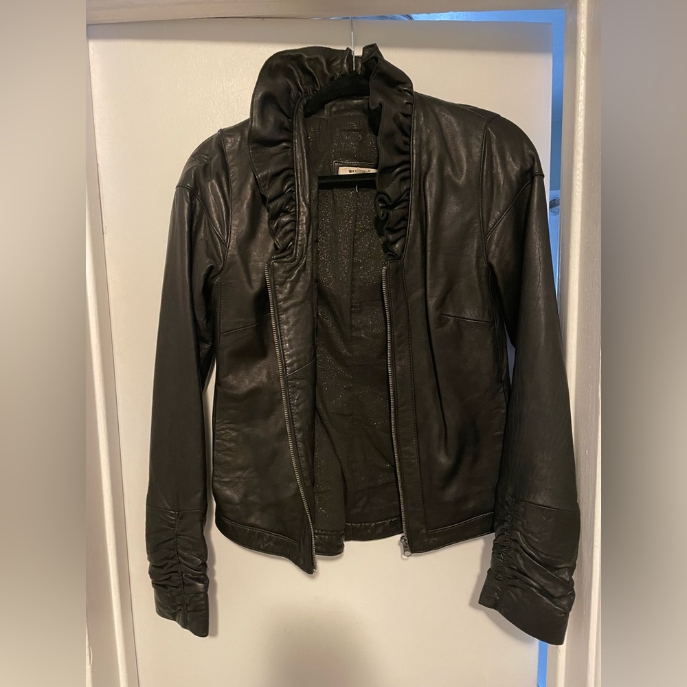 LA MADE 100% Leather Jacket (black, size small)
